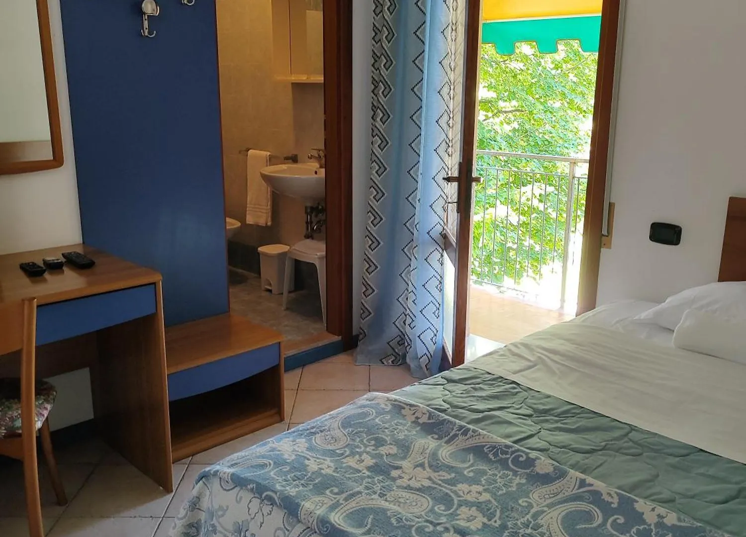 Hotel Trifoglio Лидо-ди-Езоло 3*,  Италия