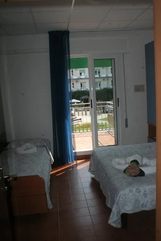 Hotel Trifoglio 利多迪迪耶索洛